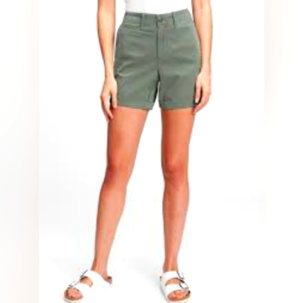 Gap, 5" chino shorts, size 16, olive green 🫒